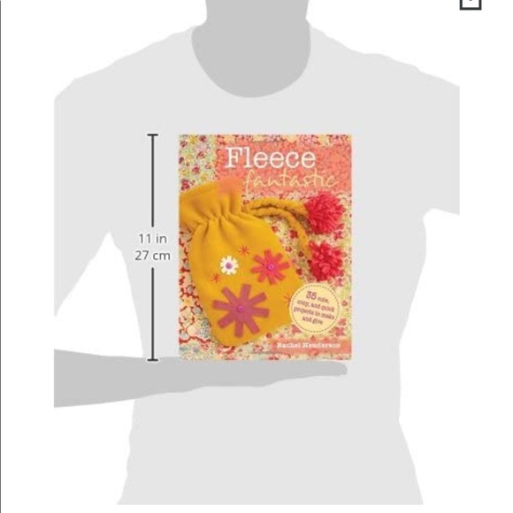 Fleece Fantastic: 35 Cute, Cozy, and Quick Projects to Make and Give Book - Picture 6 of 16